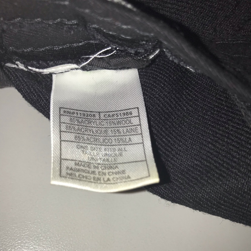 Bulls hat - Picture 3 of 4